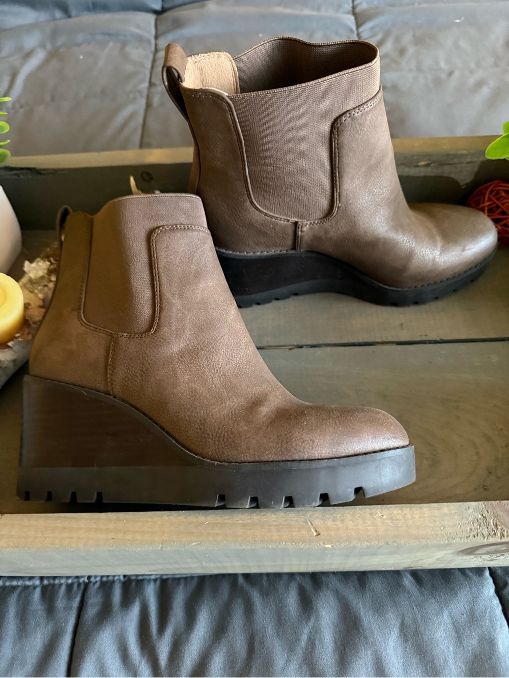 Crown Vintage Brown Wedge Chelsea Ankle Boots